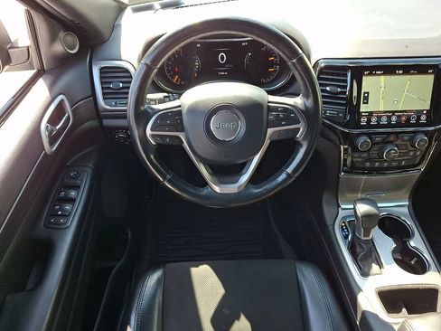 Used 2021 Jeep Grand Cherokee Laredo X AWD/4WD image 13