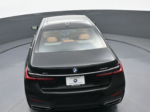 Used 2022 BMW 740i xDrive w/ M Sport Package image 35