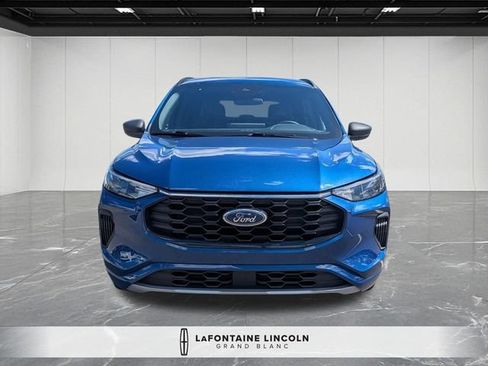 Used 2023 Ford Escape ST-Line w/ Tech Pack #1 AWD/4WD image 8