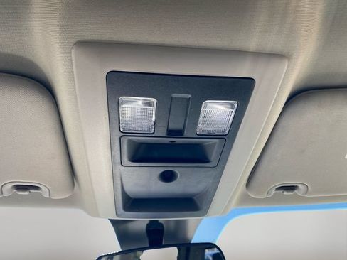 Used 2019 RAM 1500 Classic SLT AWD/4WD image 27