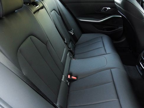 Used 2025 BMW 330i Sedan image 35