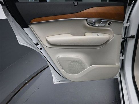 Used 2018 Volvo XC90 T6 Inscription w/ Convenience Package image 23