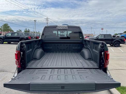 Used 2019 Ford F150 Raptor w/ Equipment Group 802A Luxury AWD/4WD image 16