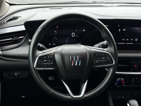 Used 2025 Buick Encore GX Preferred image 10