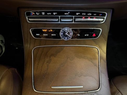 Used 2018 Mercedes-Benz E 43 AMG 4MATIC Sedan image 23