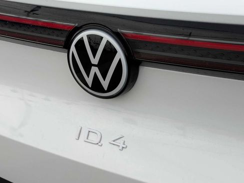 Used 2023 Volkswagen ID.4 S RWD image 33