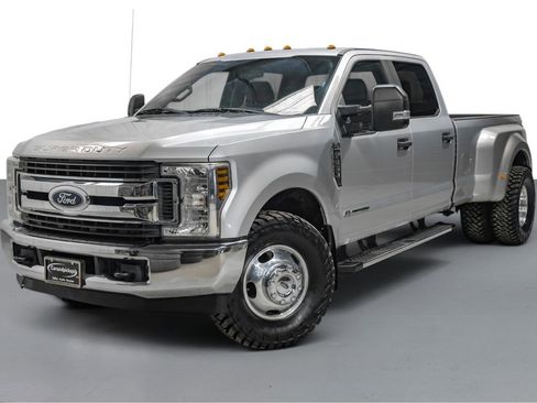 Used 2018 Ford F350 XL w/ STX Appearance Package RWD image 4