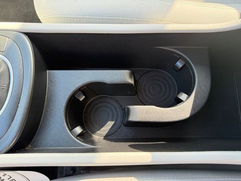 Used 2025 Hyundai Kona SEL image 9