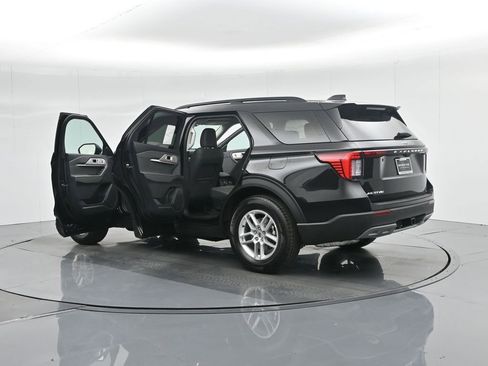 New 2025 Ford Explorer Active w/ Active Comfort Package image 45