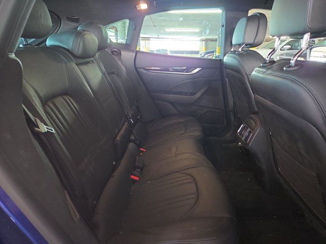 Used 2019 Maserati Levante AWD/4WD image 17