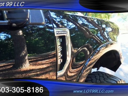 Used 2021 Ford F350 Platinum w/ Tremor Off-Road Package AWD/4WD image 43