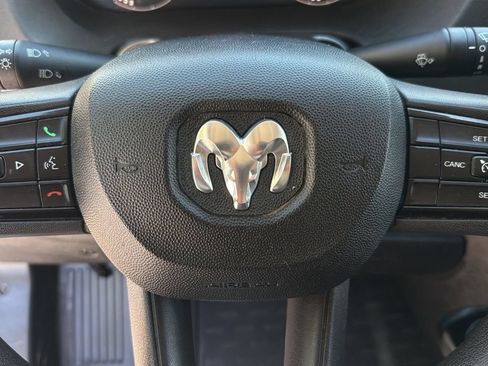 Used 2022 RAM ProMaster 2500 w/ Interior LED Lighting Group FWD image 10
