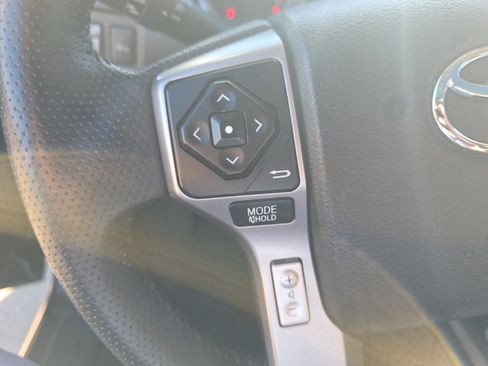 Used 2019 Toyota 4Runner SR5 image 19