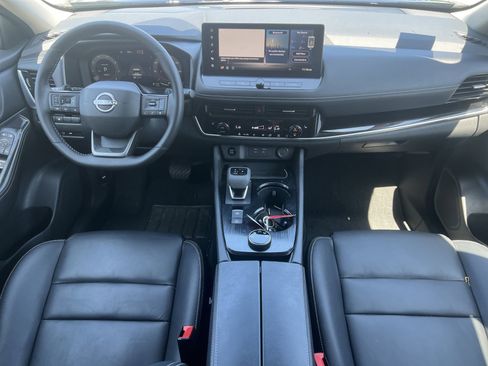Certified 2026 Nissan Rogue SL AWD/4WD image 2