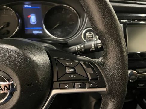 Used 2019 Nissan Rogue SV AWD/4WD image 26