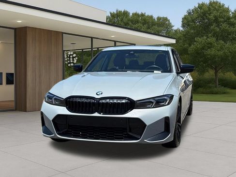 Used 2023 BMW 330i Sedan w/ M Sport Package RWD image 3