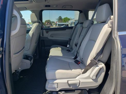 Used 2024 Honda Odyssey Touring image 12