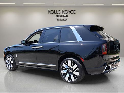 New 2026 Rolls-Royce Cullinan AWD/4WD image 5