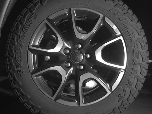 Used 2025 Jeep Compass Trailhawk AWD/4WD image 14