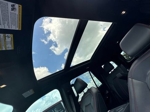 Used 2024 Ford Expedition Limited RWD image 16