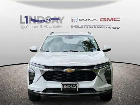 Certified 2025 Chevrolet Trax LT FWD image 7