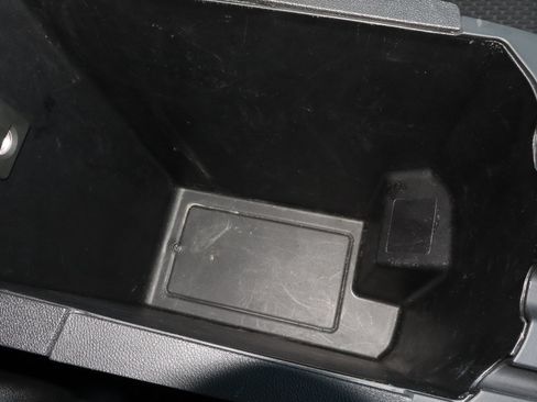 Used 2024 GMC Terrain SLE FWD image 21