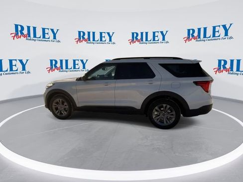 New 2026 Ford Explorer Active image 5