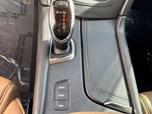 Used 2018 Cadillac XT5 Platinum w/ Driver Assist Package image 14