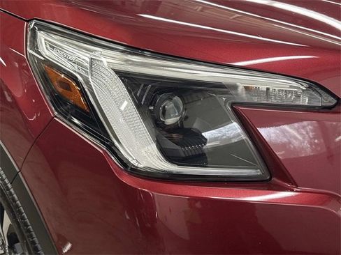 Used 2023 Subaru Forester Limited image 3