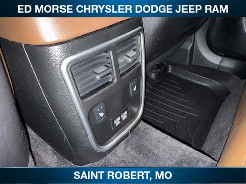 Used 2018 Chrysler 300 Limited w/ Safetytec Plus Group AWD/4WD image 19