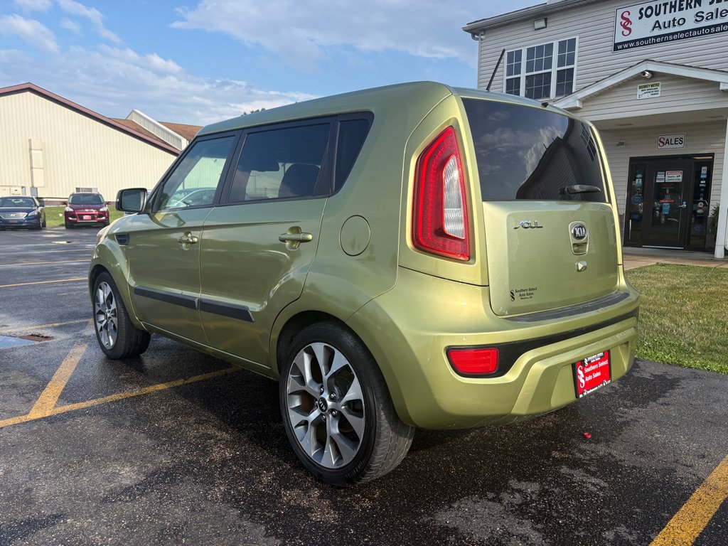 Used 2013 Kia Soul ! w/ Premium Pkg FWD image 8