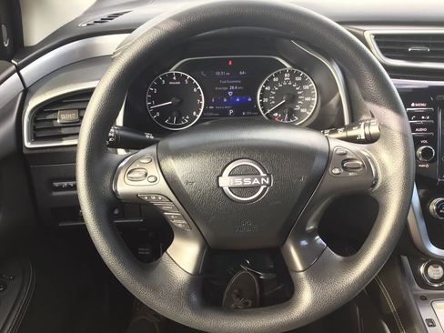 Used 2023 Nissan Murano S image 7