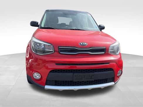 Used 2018 Kia Soul + FWD image 18