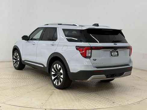 Used 2025 Ford Explorer Platinum w/ LUX Leather Package AWD/4WD image 3