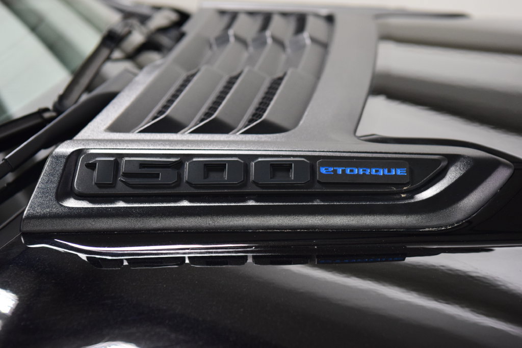 Used 2026 RAM 1500 Laramie w/ Night Edition AWD/4WD image 17