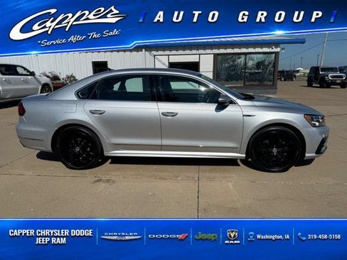 Used 2017 Volkswagen Passat 1.8T R-Line FWD image 1