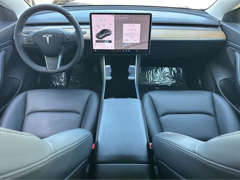 Used 2020 Tesla Model 3 Long Range image 4