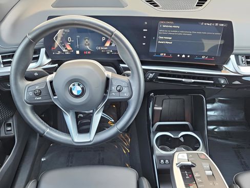 Used 2025 BMW X1 xDrive28i AWD/4WD image 21