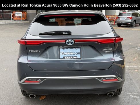 Used 2021 Toyota Venza Limited image 7