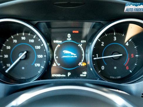 Used 2018 Jaguar F-PACE R-Sport image 14