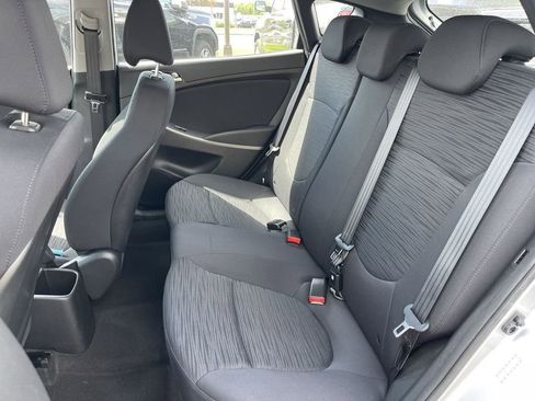 Used 2016 Hyundai Accent SE FWD image 19