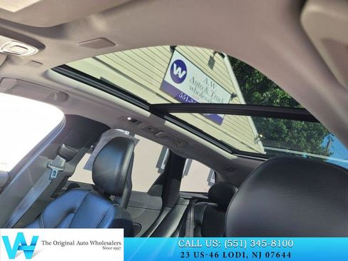 Used 2018 Volvo XC60 T5 Momentum w/ Vision Package AWD/4WD image 11