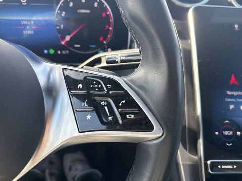 Used 2023 Mercedes-Benz GLC 300 4MATIC image 13