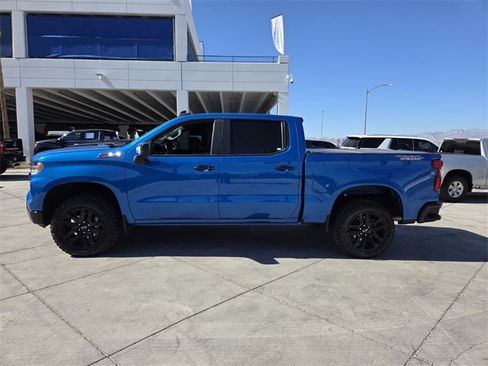 Certified 2022 Chevrolet Silverado 1500 LT Trail Boss w/ Convenience Package II image 3