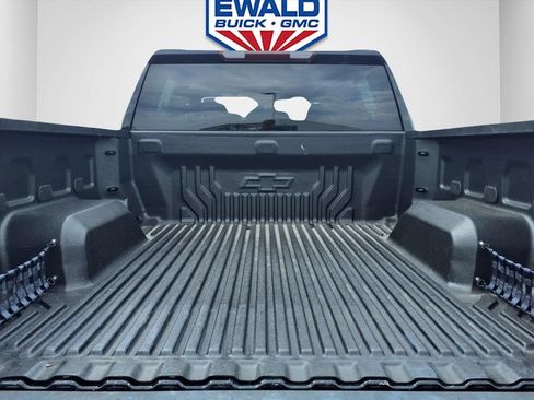 Certified 2024 Chevrolet Silverado 1500 LT AWD/4WD image 8