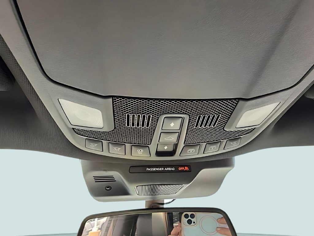 Used 2024 Ford Expedition Platinum AWD/4WD image 21