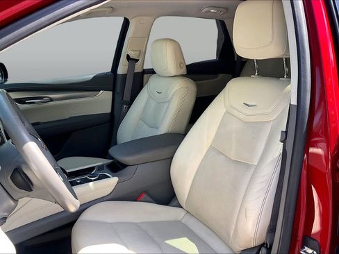 Used 2021 Cadillac XT5 Premium Luxury FWD image 26