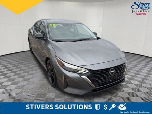 Used 2024 Nissan Sentra SR w/ SR Premium Package FWD image 3