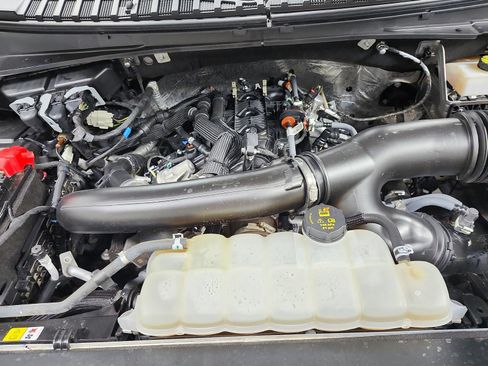 Used 2024 Ford Expedition Limited RWD image 18