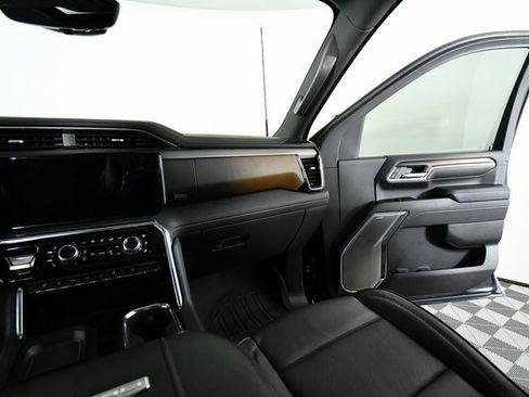 Used 2024 GMC Sierra 2500 Denali w/ Denali Reserve Package image 21